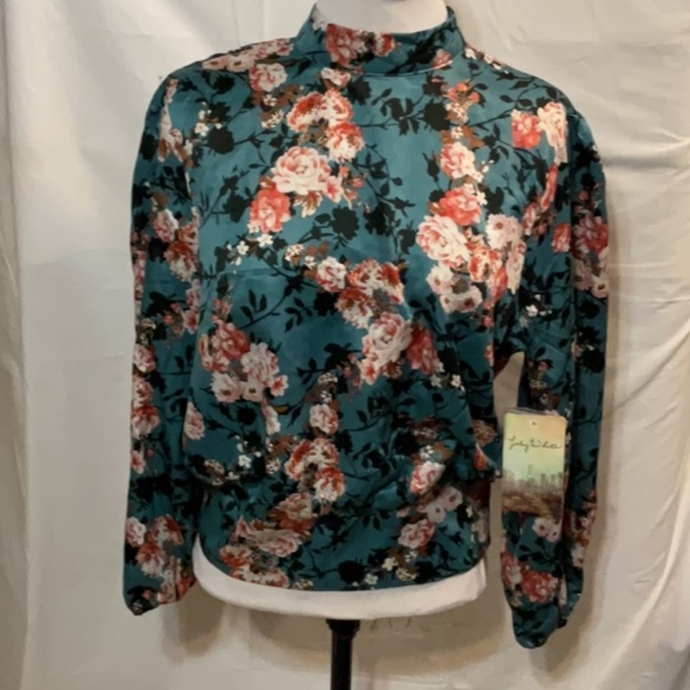Lily White Floral Long Sleeve Top